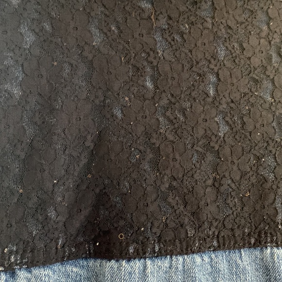 Jean jacket with cute pattern in the back - Picture 6 of 6